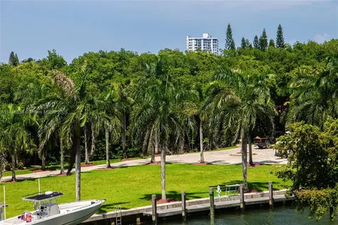 1800 NE 114th Street Miami FL 33181
