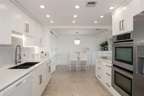 1800 NE 114th Street Miami FL 33181