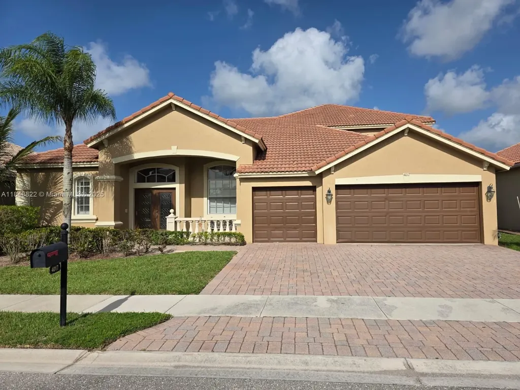 4017 W Hamilton Key West Palm Beach FL 33411