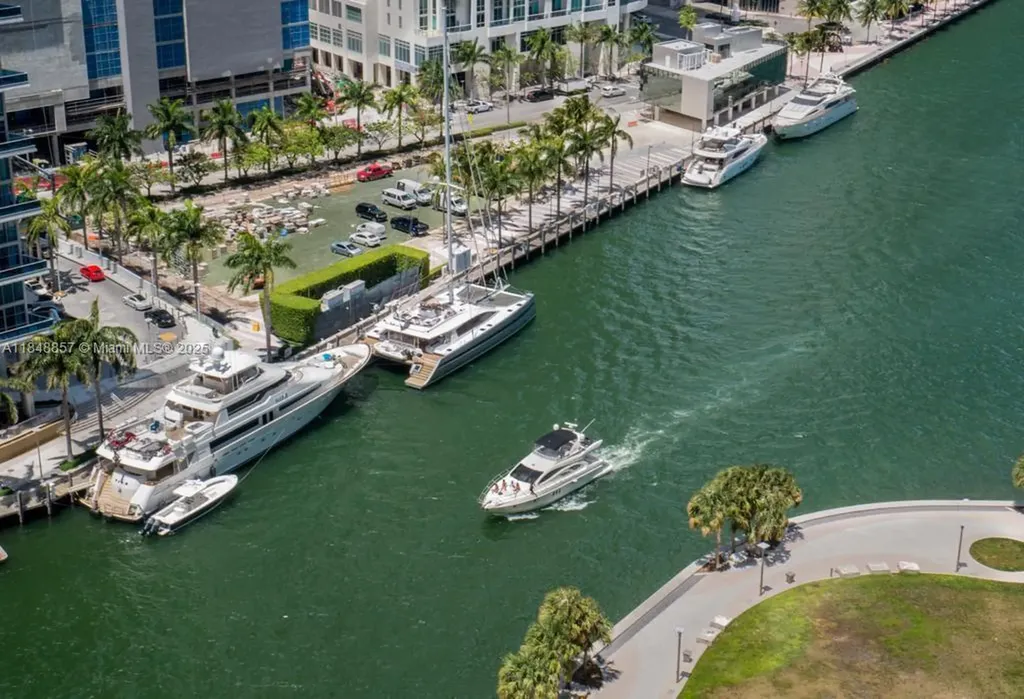 485 Brickell Avenue Miami FL 33131