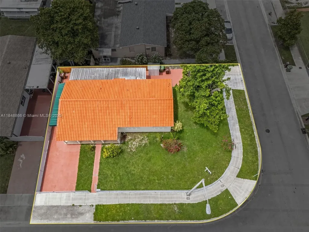 3400 W 13th Avenue Hialeah FL 33012