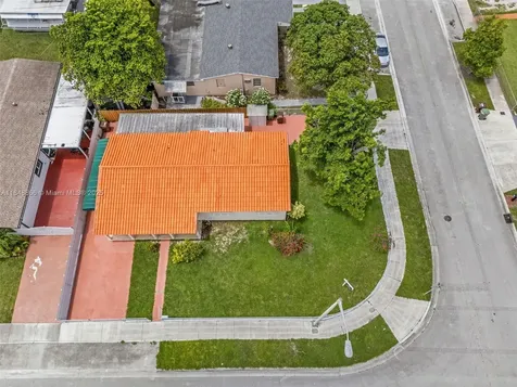 3400 W 13th Avenue Hialeah FL 33012