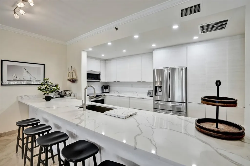 3700 Island Boulevard Aventura FL 33160