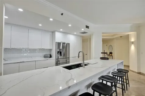 3700 Island Boulevard Aventura FL 33160