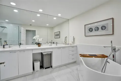 3700 Island Boulevard Aventura FL 33160