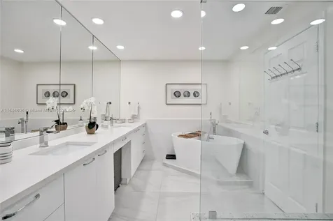 3700 Island Boulevard Aventura FL 33160