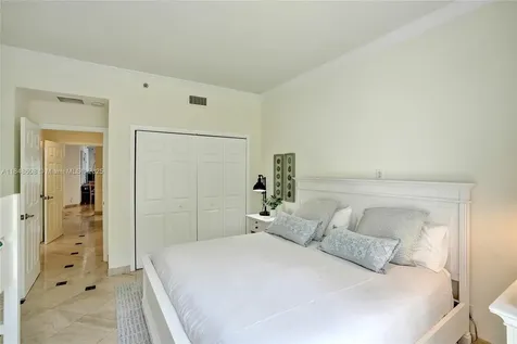 3700 Island Boulevard Aventura FL 33160