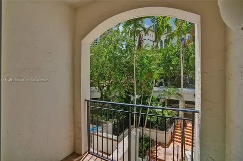 3700 Island Boulevard Aventura FL 33160