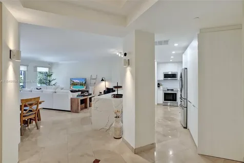 3700 Island Boulevard Aventura FL 33160