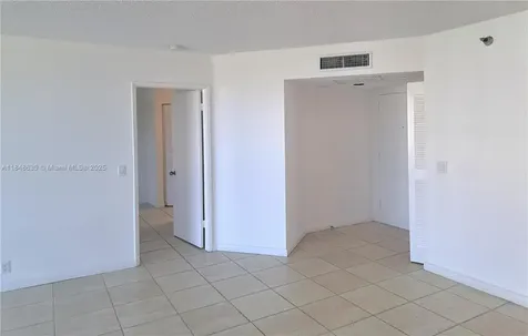 3300 NE 191 Street Aventura FL 33180
