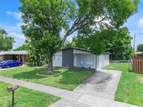 9731 NW 24th Place Sunrise FL 33322