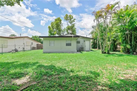 9731 NW 24th Place Sunrise FL 33322