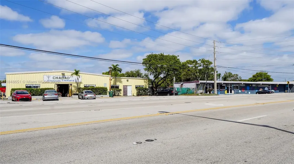 4201 N Dixie Highway Oakland Park FL 33334