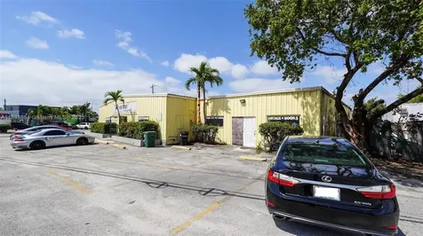 4201 N Dixie Highway Oakland Park FL 33334