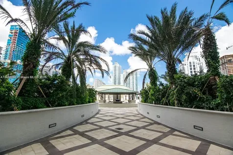 999 SW 1st Avenue Miami FL 33130
