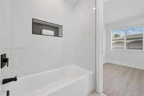 536 NW 7th Street Homestead FL 33030