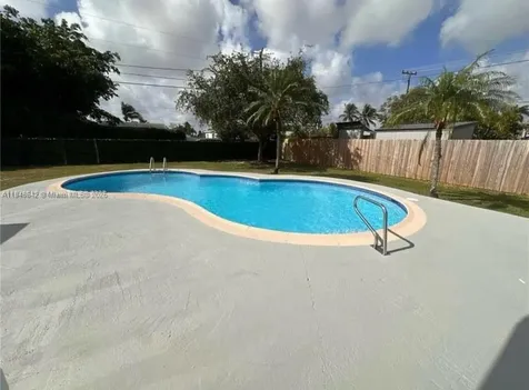 536 NW 7th Street Homestead FL 33030