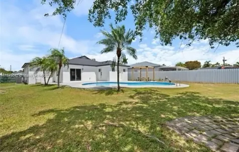 536 NW 7th Street Homestead FL 33030