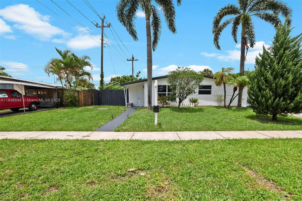 3711 SW 58th Avenue Davie FL 33314