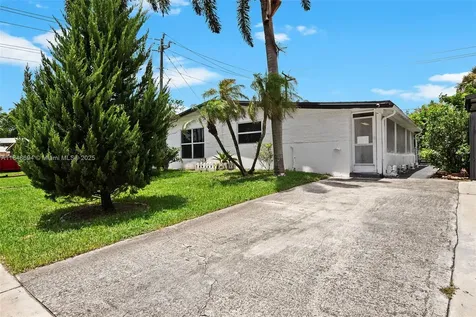 3711 SW 58th Avenue Davie FL 33314