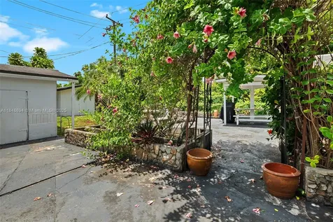 3711 SW 58th Avenue Davie FL 33314