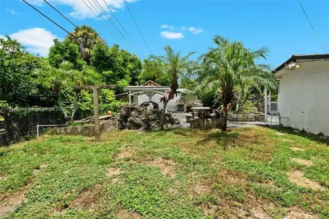 3711 SW 58th Avenue Davie FL 33314