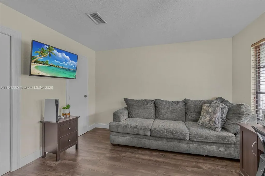 18574 Woodstream Drive Boca Raton FL 33498