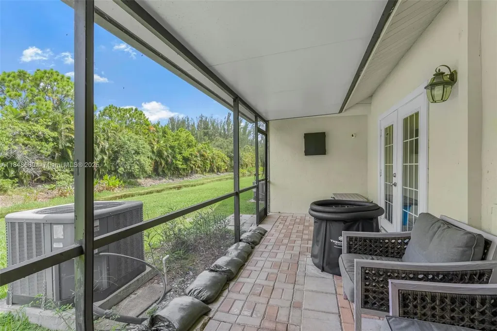 18574 Woodstream Drive Boca Raton FL 33498
