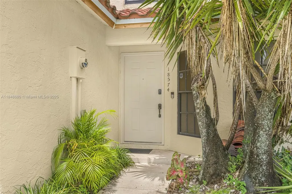 18574 Woodstream Drive Boca Raton FL 33498