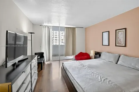 2750 NE 183rd Street Aventura FL 33160