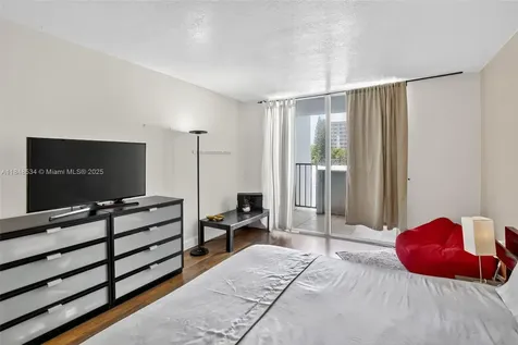2750 NE 183rd Street Aventura FL 33160