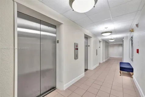 2750 NE 183rd Street Aventura FL 33160