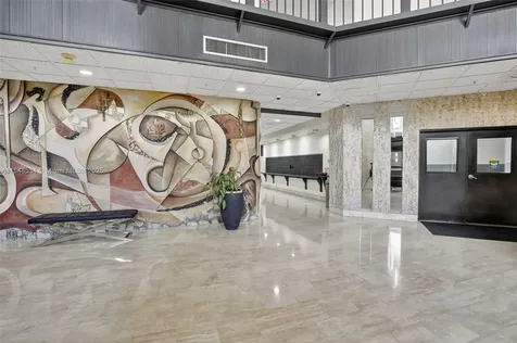 2750 NE 183rd Street Aventura FL 33160