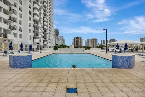 2750 NE 183rd Street Aventura FL 33160