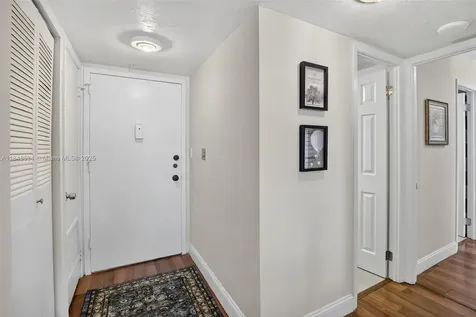 2750 NE 183rd Street Aventura FL 33160