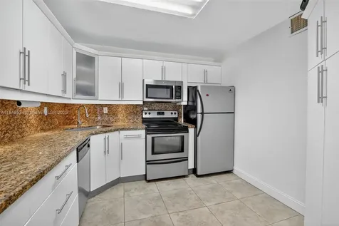 2750 NE 183rd Street Aventura FL 33160