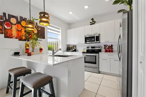 12625 NW 23rd Place Miami FL 33167