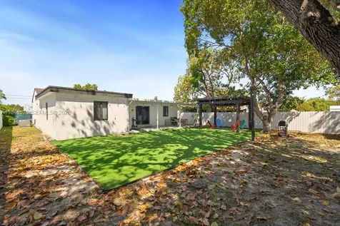 445 SW 62nd Court Miami FL 33144
