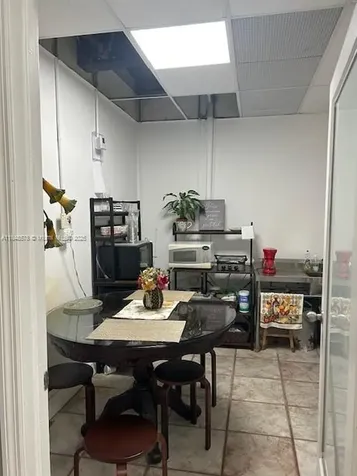 5601 Collins Avenue Miami Beach FL 33140