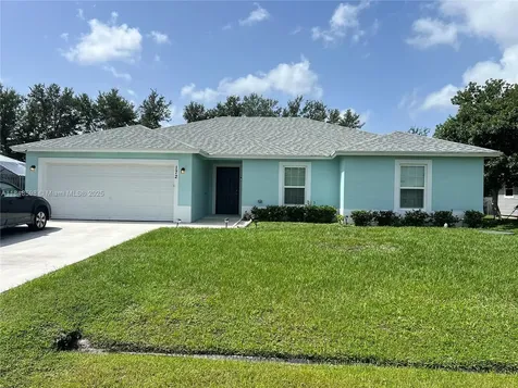 172 SW Langfield Avenue Port St. Lucie FL 34984