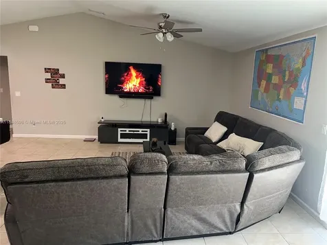 172 SW Langfield Avenue Port St. Lucie FL 34984