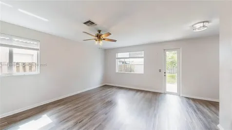 2389 NE 4th Street Homestead FL 33033