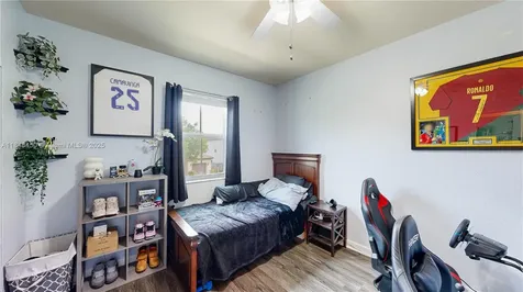 2389 NE 4th Street Homestead FL 33033