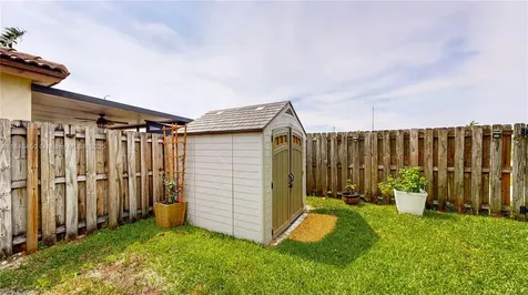 2389 NE 4th Street Homestead FL 33033