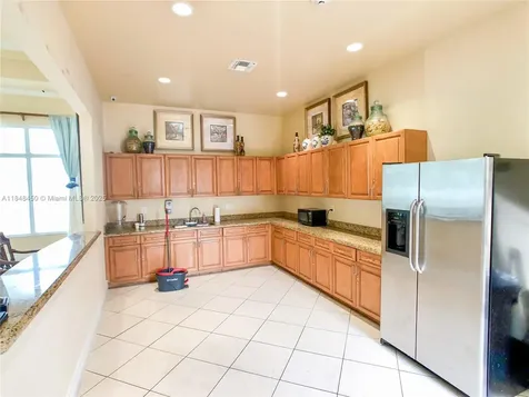 2389 NE 4th Street Homestead FL 33033