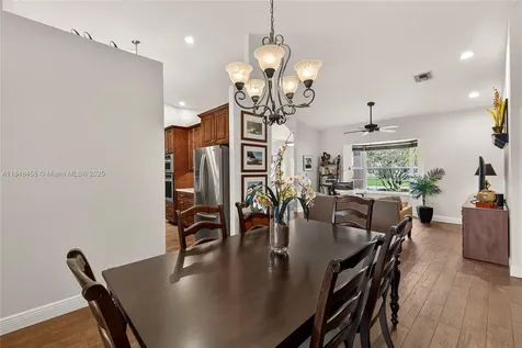 11880 NW 24th Street Plantation FL 33323