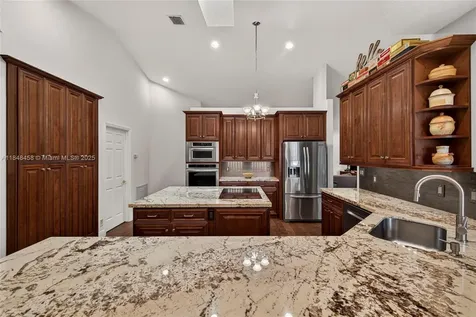 11880 NW 24th Street Plantation FL 33323