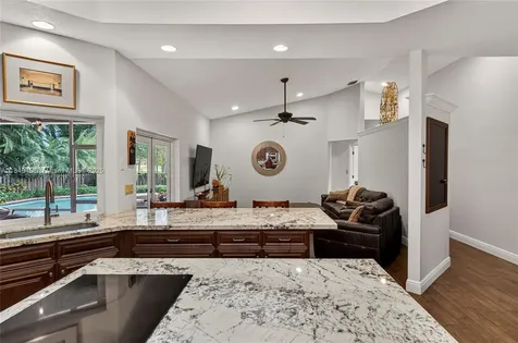 11880 NW 24th Street Plantation FL 33323