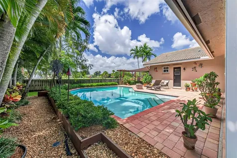 11880 NW 24th Street Plantation FL 33323