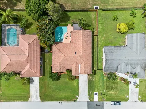 11880 NW 24th Street Plantation FL 33323